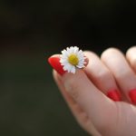 Domowe sposoby na wzmocnienie paznokci